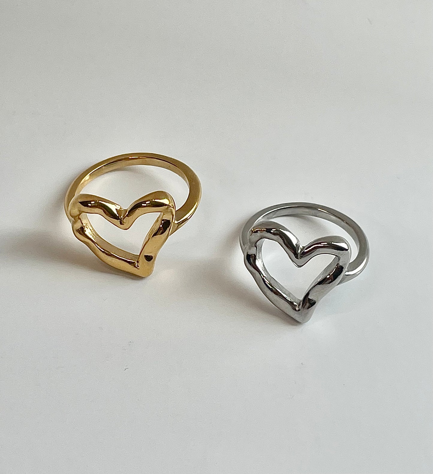 AMORA RING