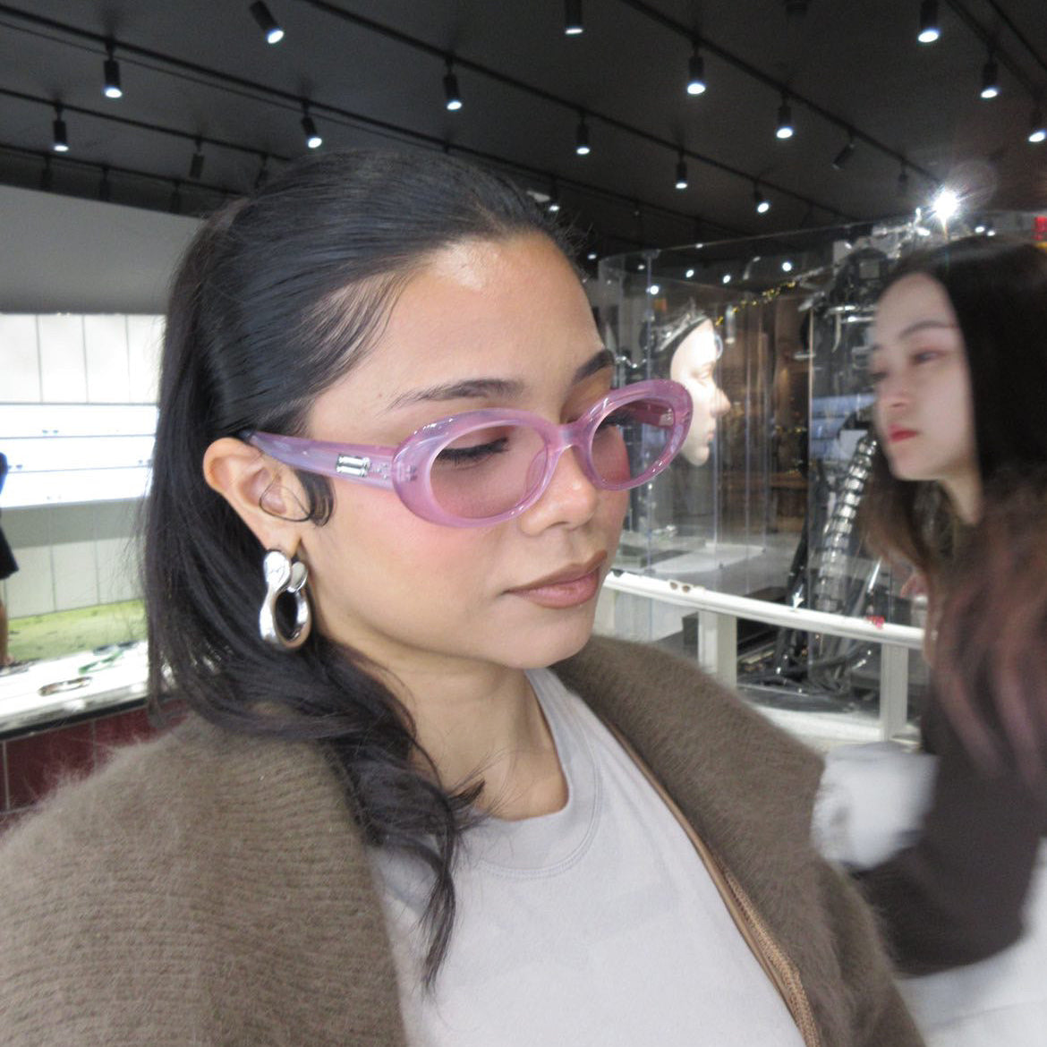 U-TURN EARRING