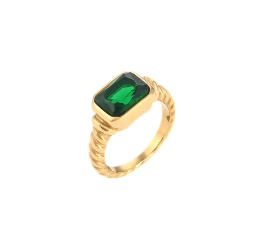 EMERALD CITY RING