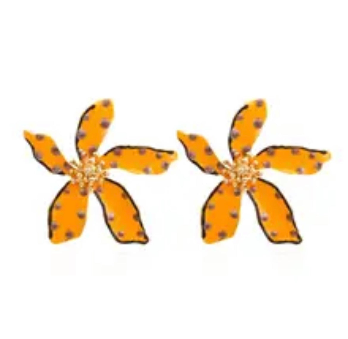 LILY EARRING