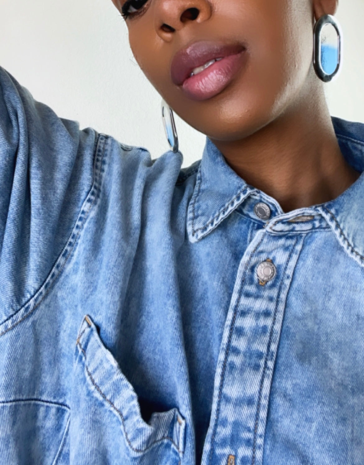 WINDOW SEAT EARRING