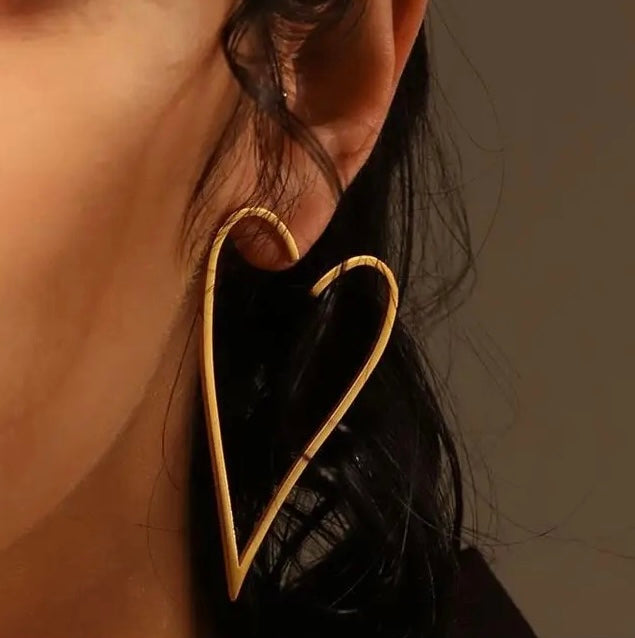 WILDHEART EARRING