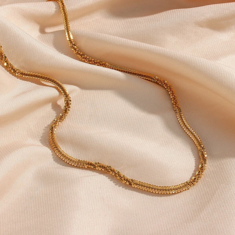 ELEKTRIK NECKLACE