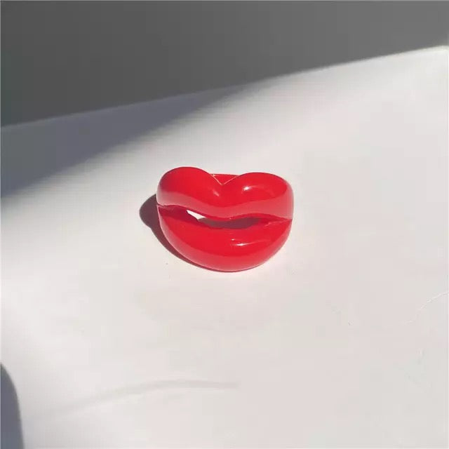 SMOOCH RING