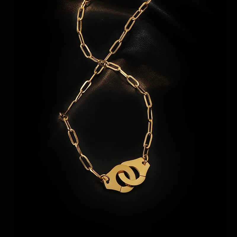 CUFFING SEASON NECKLACE
