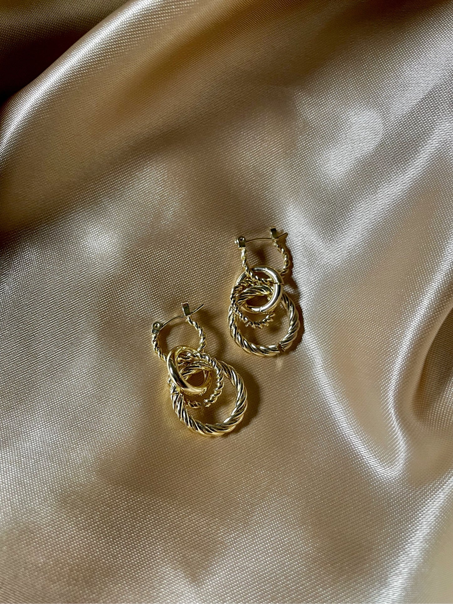 LETS LINK EARRING