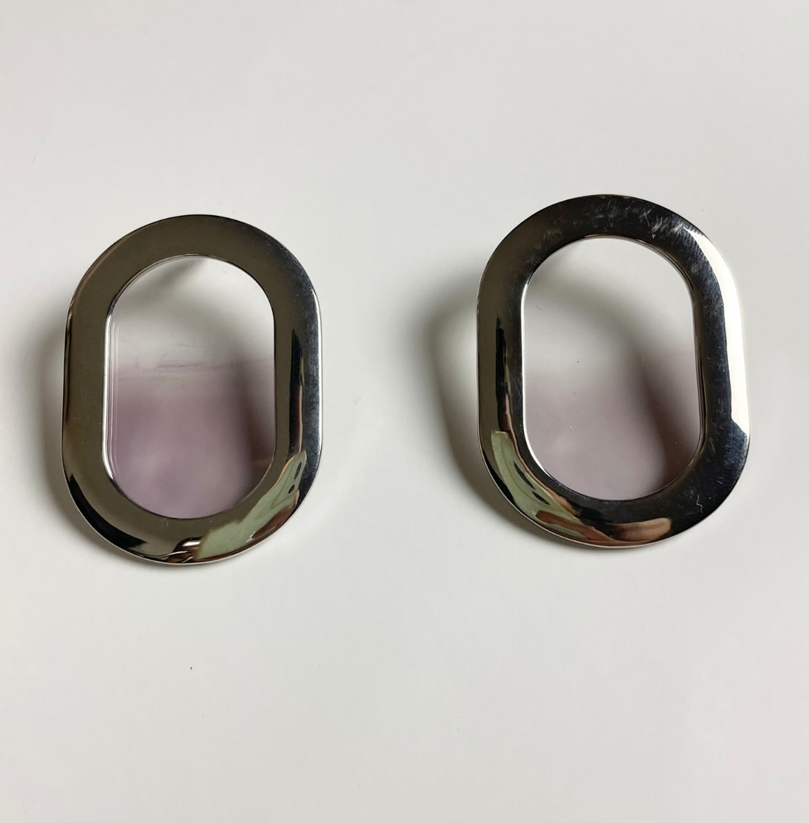 WINDOW SEAT EARRING