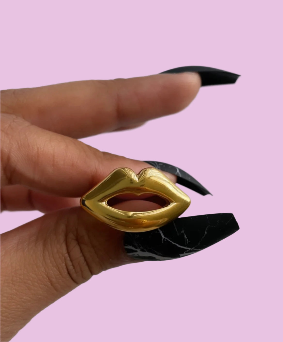 LIPS RING