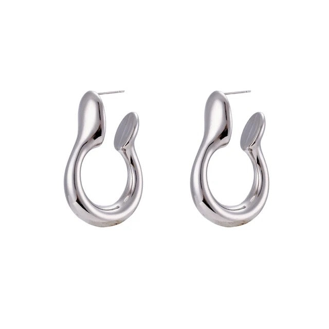 u-turn earring